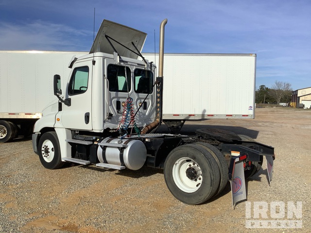 CAMIóN 2016 FREIGHTLINER