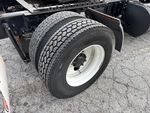 4 Underbody - Truck with Right Rear Drive Tires