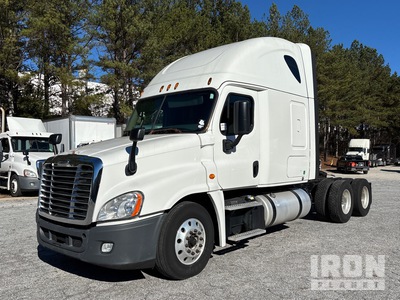 2017 Freightliner Cascadia 125 6x4 T/A Sleeper Truck Tractor