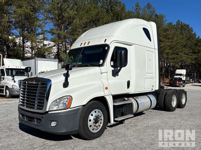 CAMIóN CAMAROTE 2017 FREIGHTLINER