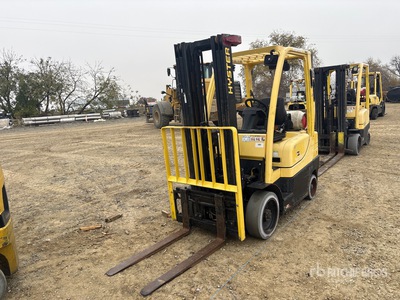 2013 Hyster S50CT 4800 lb Cushion Tire Chariot Élévateur