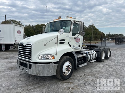 2017 Mack CXU613 6x4 3-Achs Sattelzugmaschine