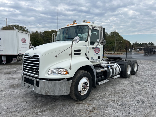 2017 Mack CXU613 6x4 T/A Day Cab Truck Tractor