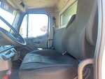 Cab with Seats/armrests