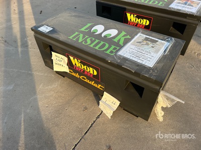 Wood Tuff Tow 40 In. Box w/ 7pc Cub Cadet Tool Kit