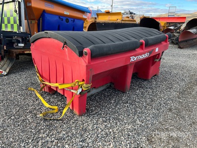 Tornado 8 ft サンダー ボックス