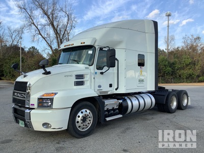 2020 Mack Anthem AN64T 6x4 Sleeper Truck Tractor