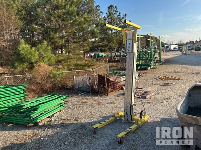 2022 Sumner 2112 Montacargas de material