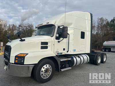 2019 Mack Anthem AN64T 6x4 Tracteur routier couchette