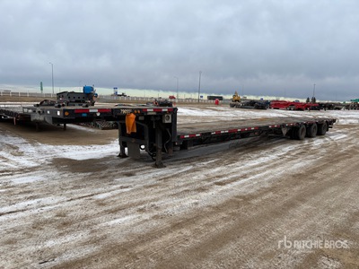 2014 Manac Tri/A 53 ft Extendable Stufendeck-Anhänger