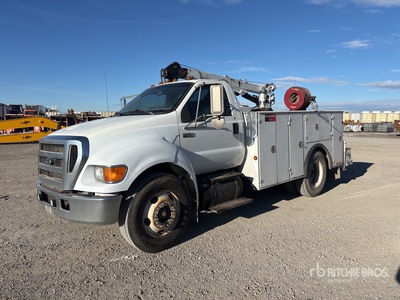 2005 Ford F-650 4x2 Service Truck