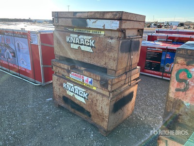 Quantity of (2) Knaack Box JobMaster Chest Model 4728 and Model 4830 Boite à outil