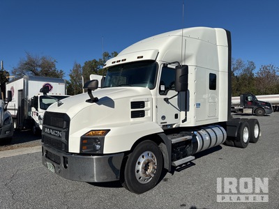 2019 Mack Anthem AN64T 6x4 Tracteur routier couchette