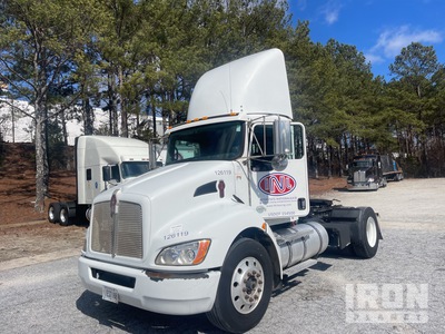2016 Kenworth T370 4x2 S/A Day Cab Truck Tractor