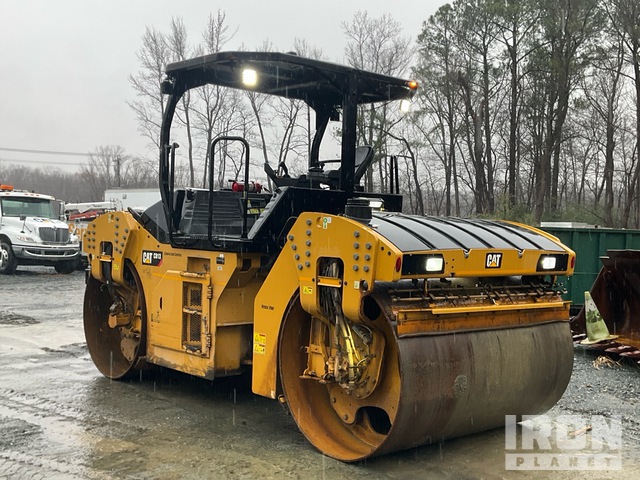 COMPACTADOR 2021 CATERPILLAR CB13