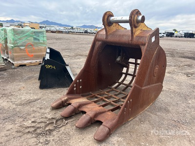 CF 48 in Skeleton Excavator Bucket