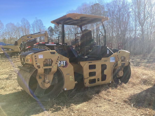 2020 Cat CB10 Double Drum Roller