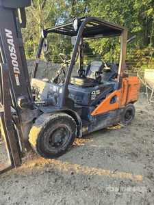 2023 (unverified) Doosan D45S-7 Forklift