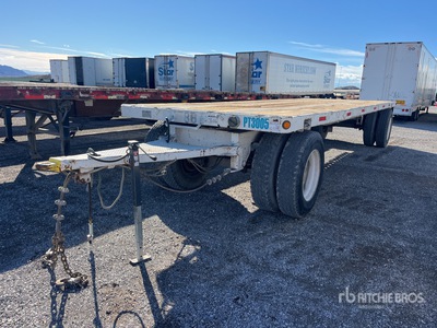 1992 Fruehauf RFF-NF1-28 28 ft T/A Pup Remolque caja abierta