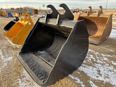 64 in Q/C Cleanup Excavator Bucket - Fits Beales