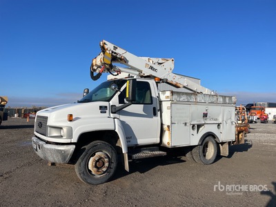 2005 Altec AT37-G 37 ft on 2005 Chevrolet C5C042 550 4x2 Camion de cubo