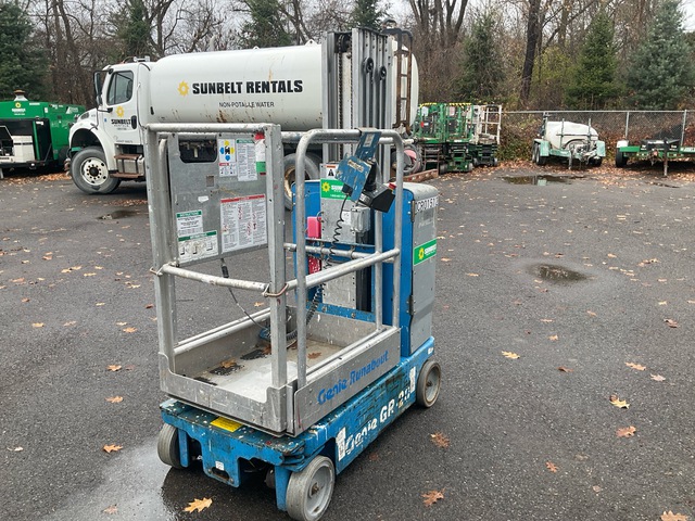 2014 Genie GR-20 Vertical Mast Lift 2014 Genie GR-20 Vertical Mast Lift