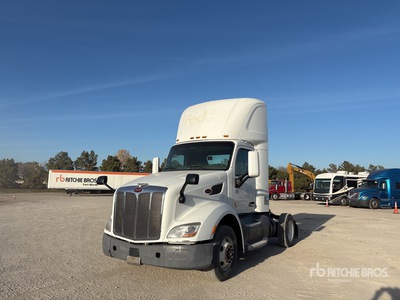 2016 Peterbilt 579 4x2 S/A Day Cab Truck Tractor