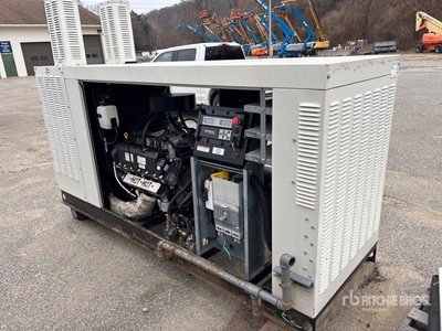 2010 Generac QT10068AVSY 100 kW Skid-Mounted Generator Set