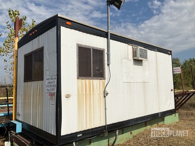 2003 Commercial 16 ft 6 in x 8 ft 6 in Mobile Office