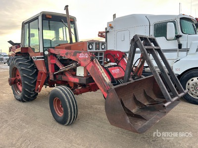1976 International 1086 2WD Tractor