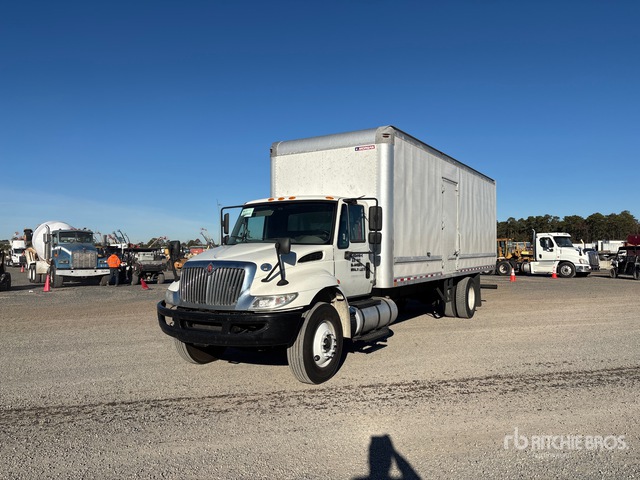 2018 International 4300 4x2 Van Truck