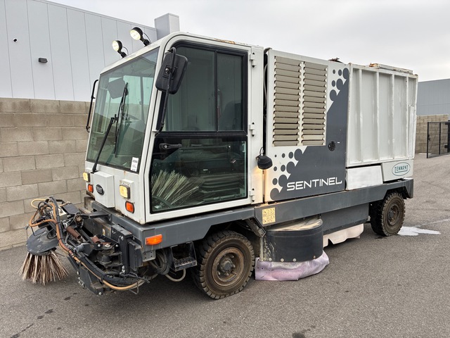 2017 Tennant Sentinel Self-Propelled Broom
