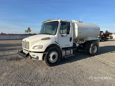 2017 Freightliner M2 106 2000 gal 4x2 Water vrachtwagen