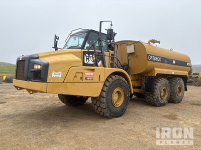 2013 Cat 740B 8000 gal Articulated Water Truck