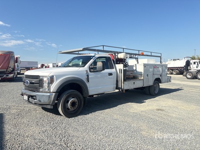 2019 Ford F-550 XL 4x2 ユーティリティトラック