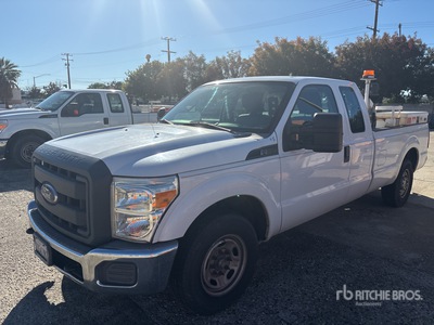 2013 Ford F-250 4x2 Extended Cab Pickup