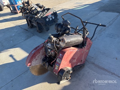 Makita 24 in. Self-Propelled Concrete Saw