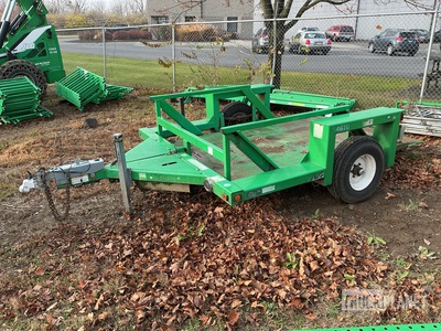 2015 JLG 4610 10 ft S/A Ground Load Trailer