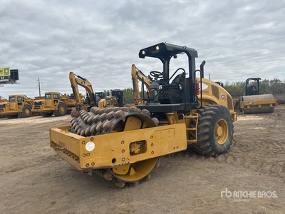 2015 Cat CP56B Padfoot Drum Compactor