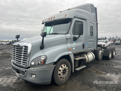 2015 Freightliner Cascadia 125 8x4 Tri/A Sleeper Truck Tractor