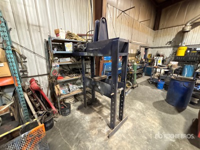 MFG Pioneer Electric 50 Ton Machine Welding Industrial Press Divers - Industriel