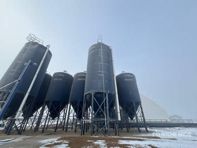 Quantity of (2) Optimum 6 Ring Smooth Wall Hopper Grain Bin