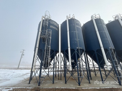 Quantity of (2) Optimum 4 Ring Smooth Wall Hopper Grain Bin
