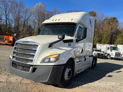 2018 Freightliner Cascadia 126 6x4 T/A Sleeper Truck Tractor