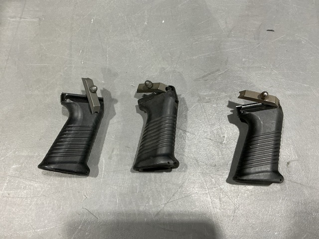 (51) RDECOM 13008484 Rifle Grips