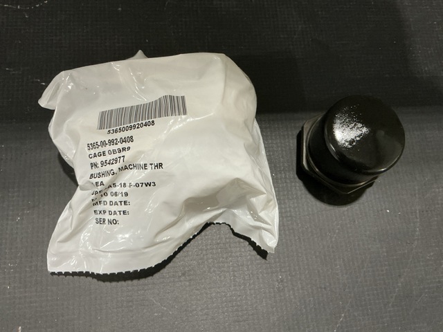 (83) Meggitt Aircraft 9542977 Machine Bushings