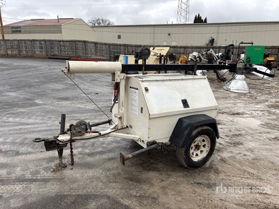 1998 Magnum 4060I-MH を見 Light Tower