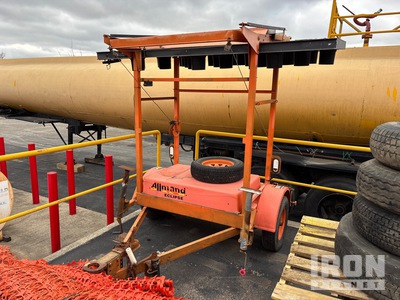 2010 Allmand SEH252BS75 を見 Arrow Board