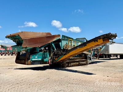 2017 Powerscreen Warrior 2400 Tracked Incline Screen Plant