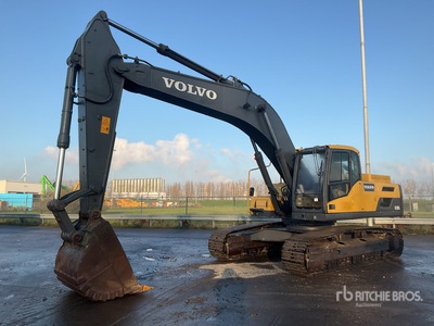2018 Volvo EC300DL Tracked Excavator